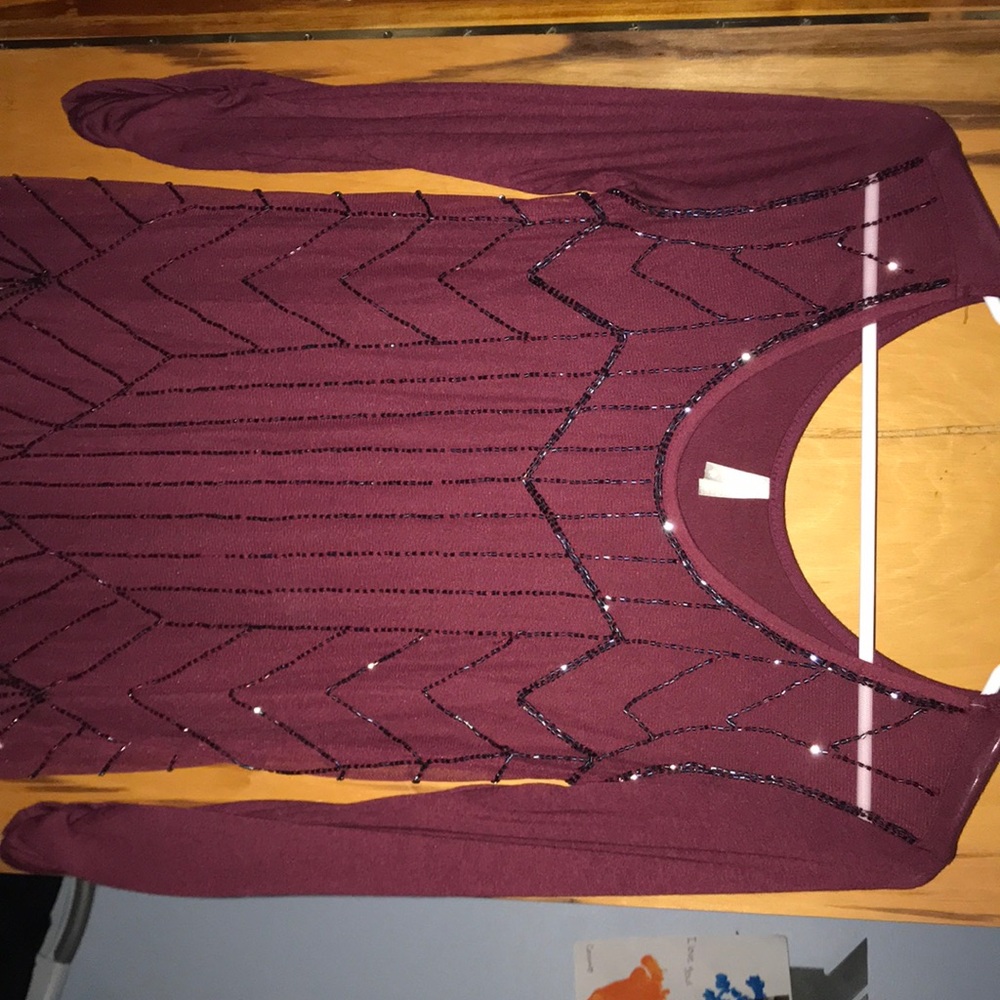Vanity, long sleeve